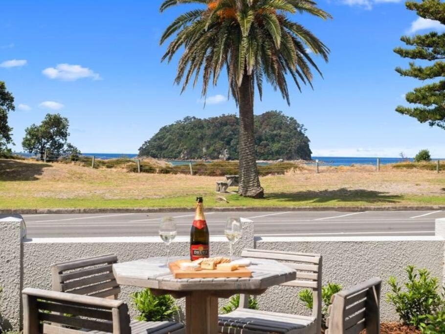 Beachfront Gem In Mount Maunganui Exterior photo